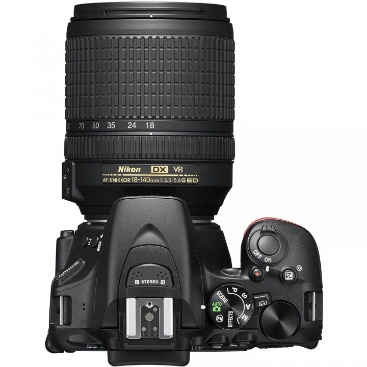 Nikon D5600 kit (18140mm VR)